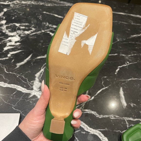 VINCE green sandal - Picture 3 of 4